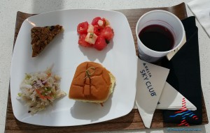 DeltaONE pre-flight meal in Delta Sky Club RenesPoints blog (2)