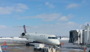 delta CRJ700 regional jet renespoints blog sbn airport
