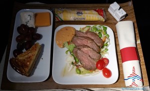 Delta 1st class meal cold steak lunch