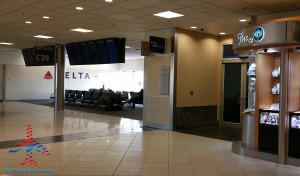 Delta Sky Club SkyClub Atlanta ATL C concourse renes points renespoints blog review (1)