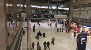 Delta Sky Club SkyCLub Detroit DTW airport main A concourse review RenesPoints blog (4)