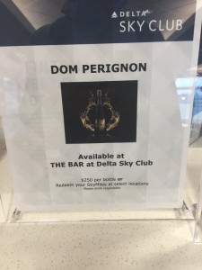 Photo Credit Mark Garretson from Twitter pay with SkyMiles for drinks in Delta Sky CLub