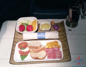 Delta 777 jfk to nrt renespoints blog review snack