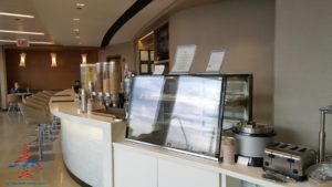 Review American Airlines Admirals Club ORD T3 near G gates RenesPoints blog review (3)