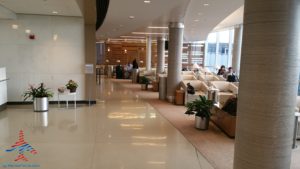 Review American Airlines Admirals Club ORD T3 near G gates RenesPoints blog review (5)