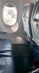 delta comfort plus extra leg room is not that impressive 737-900er renespoints blog