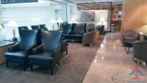 American Airlines Admirals Club YYZ Toronto Canada Terminal 3 Concourse A RenesPoints blog review (11)