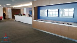 Delta Minneapolis MSP Central concourse Sky Club Review RenesPoints travel blog (3)