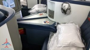 Delta Air Line 747 Delta One business class seat flight review NRT Japan to DTW Detroit RenesPoints blog (7)