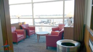 review-delta-air-lines-sky-club-dca-ronald-reagan-washington-national-airport-renespoints-travel-blog-15