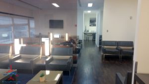 review-air-france-priority-pass-lounge-iah-houston-texas-renespoints-travel-blog-6