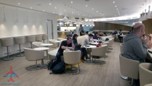 skyteam-delta-lounge-hkg-hong-kong-international-airport-review-renespoints-travel-blog-13