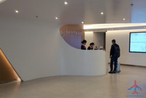 skyteam-delta-lounge-hkg-hong-kong-international-airport-review-renespoints-travel-blog-2
