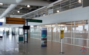 The Priority Pass Executive lounge review at SXM St Maarten RenesPoints Travel blog review (1)