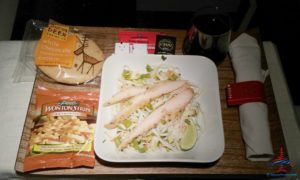asian-salad-lunch-delta-first-class-renespoints-blog