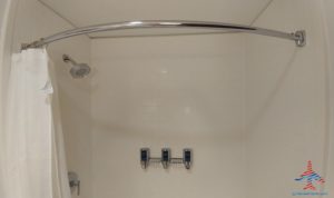 Bad bits in a hotel bathroom RenesPoints blog (1)