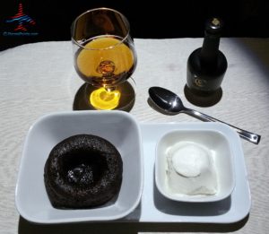 Delta One dessert and cocktails on a Delta Air Lines flight to Hong Kong