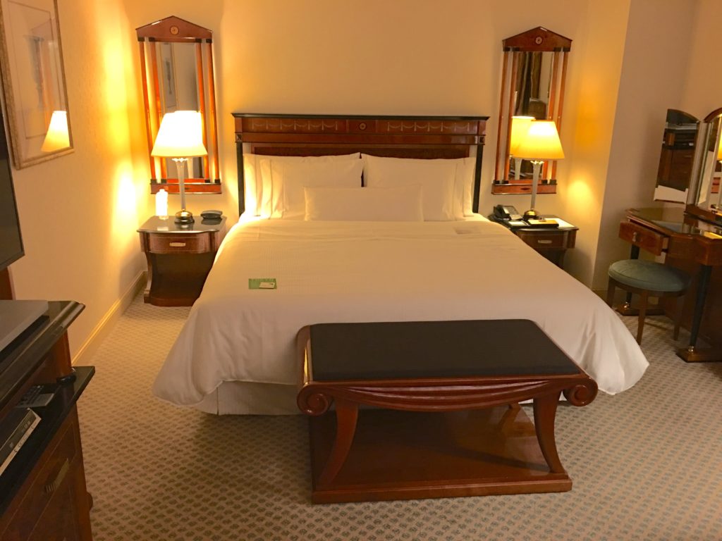 A guest bedroom at The Westin Tokyo, then a Starwood / SPG hotel. © Chris Carley / PointsLounge